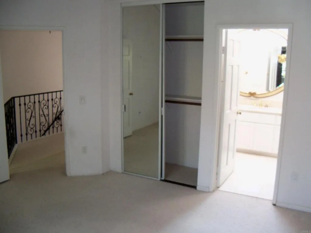 https://cdn.realtyfeed.com/cdn/127/305908686/385e00b14726a8867147203664347e50.webp