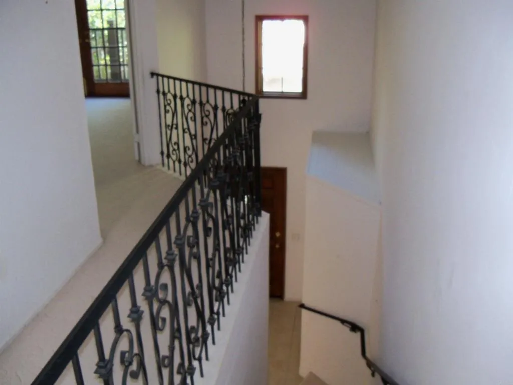 https://cdn.realtyfeed.com/cdn/127/305908686/b9907491336c4a5e8484eaf4d27c86e1.webp