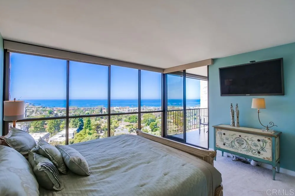 https://cdn.realtyfeed.com/cdn/127/305911089/81d7912e6de6f584801a3d61a170d89e.webp