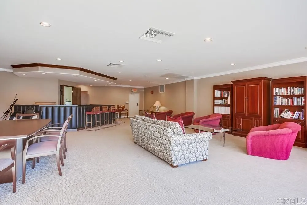 https://cdn.realtyfeed.com/cdn/127/305911089/b8f7659d233f3205fc33475bcbf2eecc.webp