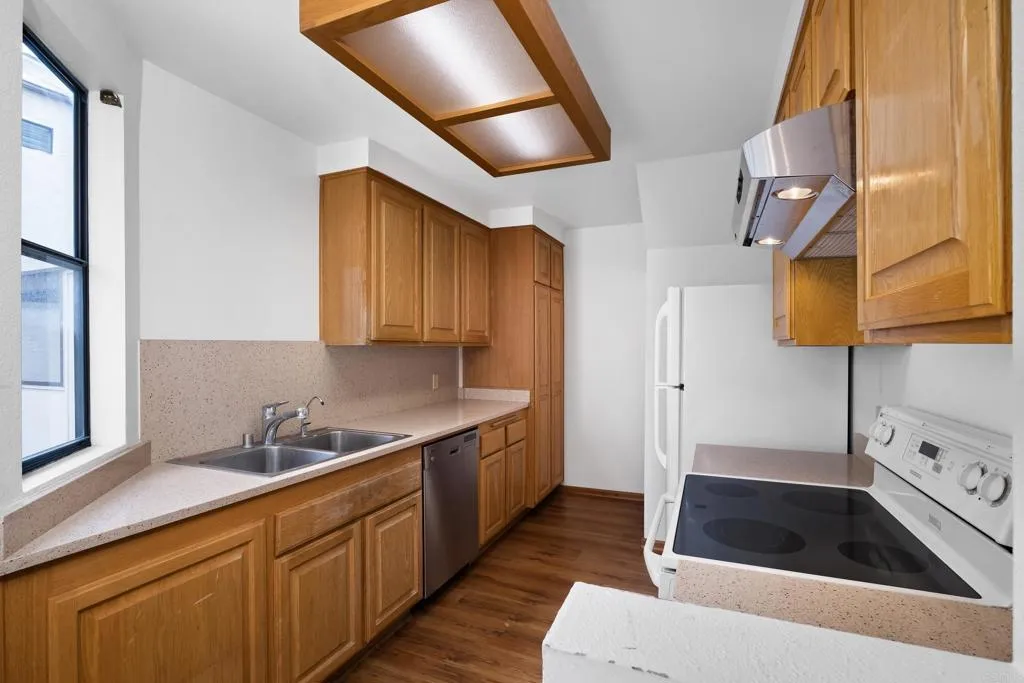https://cdn.realtyfeed.com/cdn/127/305911360/cd687b271b378795d7092c6544762b8d.webp