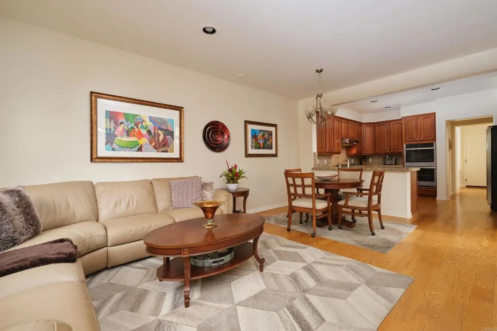 https://cdn.realtyfeed.com/cdn/127/305911976/e9a0b9433df8e2c168f187655b50f2e2.webp