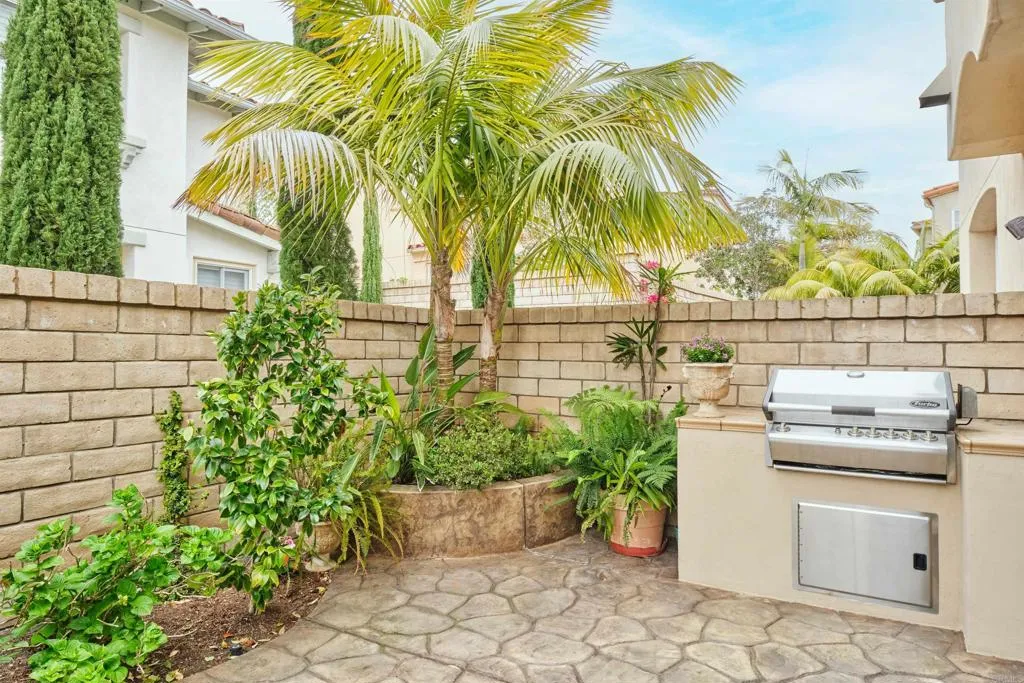 https://cdn.realtyfeed.com/cdn/127/305911976/f9cac6955728f12864d0b478aa568e94.webp