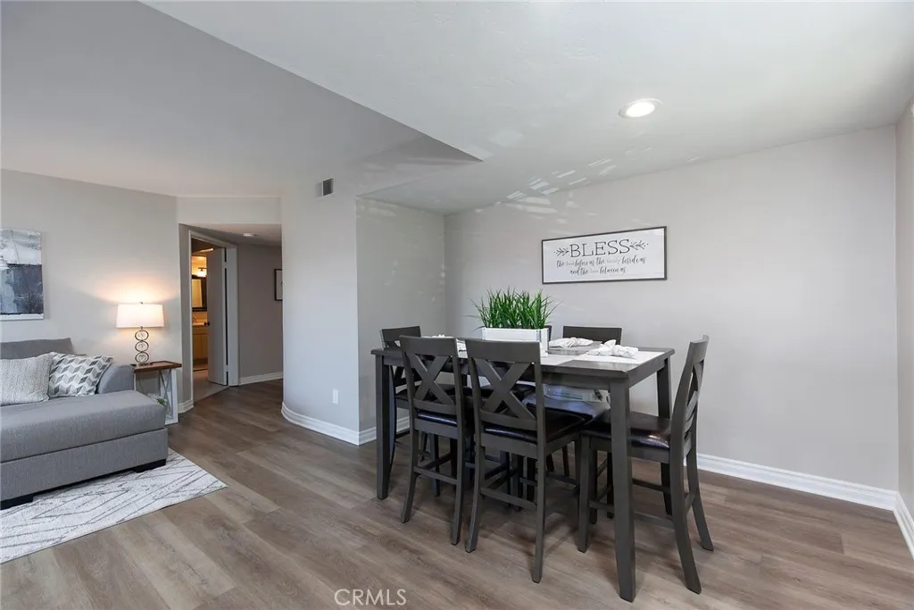 Photo #6: SW23069037 Listing 