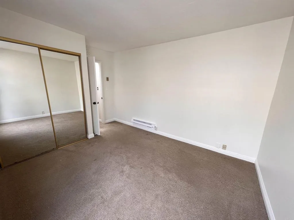https://cdn.realtyfeed.com/cdn/127/305912964/4d5ae8a9bcc65072ea6a4df832c2b0c0.webp