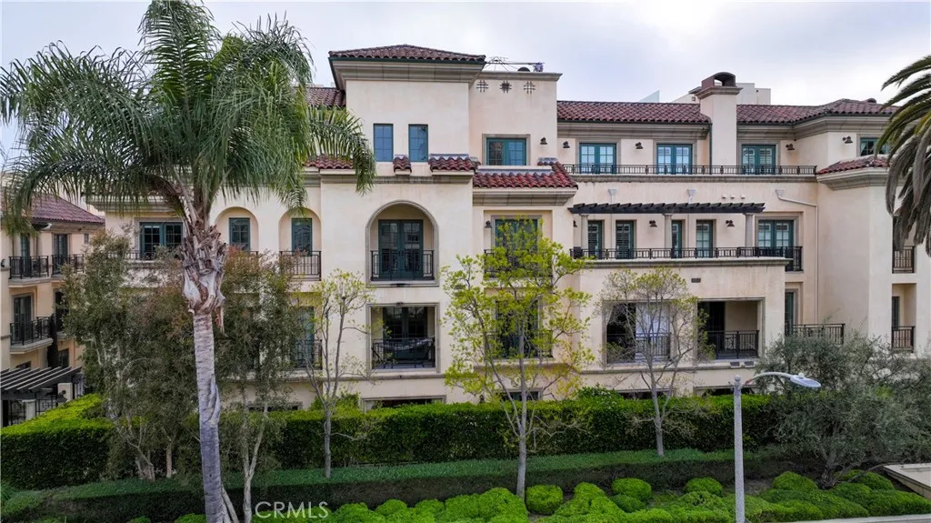 225  Hamilton Drive