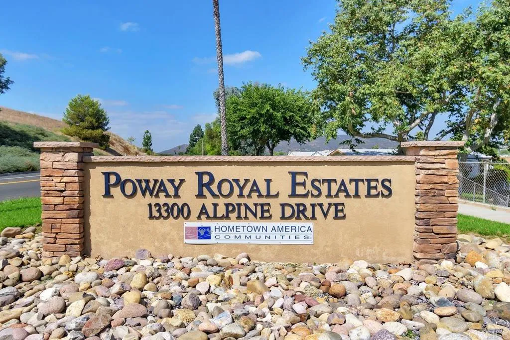 https://cdn.realtyfeed.com/cdn/127/305917319/551929847431158b2bd8052061900d89.webp