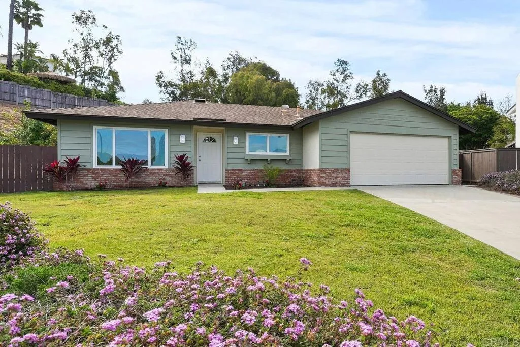 1933  Jadero Place