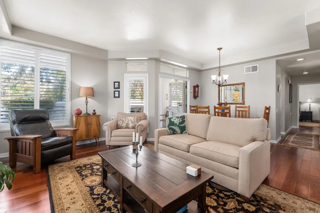 Photo #5: NDP2303700 Listing 