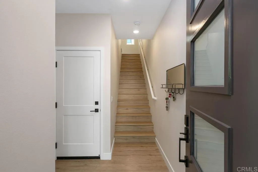 Photo #6: PTP2302355 Listing 