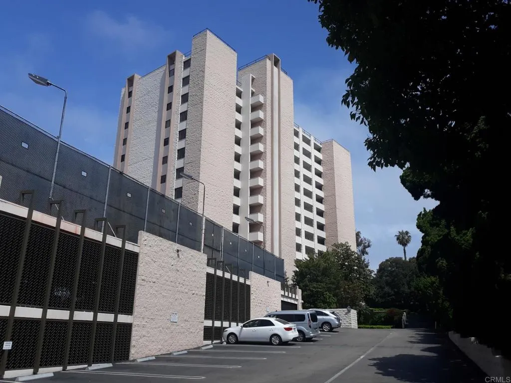 https://cdn.realtyfeed.com/cdn/127/305931949/4cbdd50293821e503d091f9d958096f1.webp