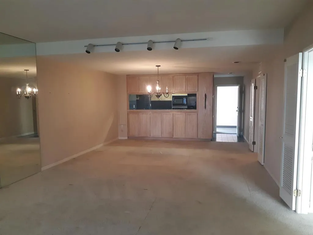 https://cdn.realtyfeed.com/cdn/127/305931949/5a3df9717497974a63b354b265fc23a1.webp