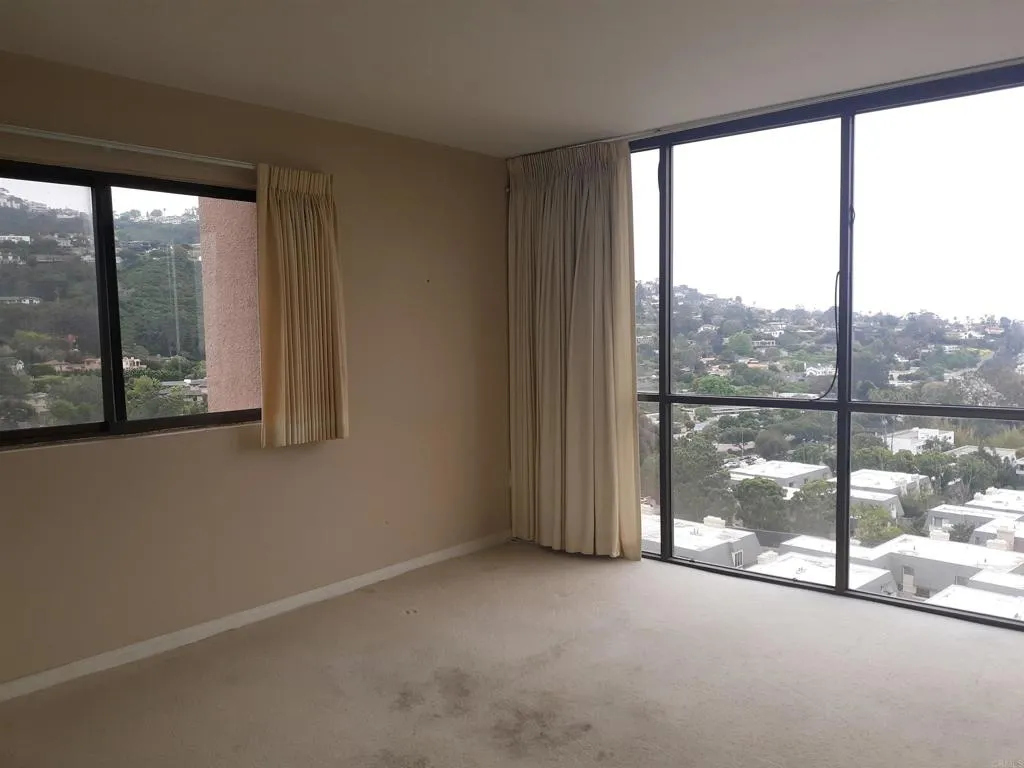 https://cdn.realtyfeed.com/cdn/127/305931949/bd7e30b291bb9a769c88c5f21b7c4105.webp
