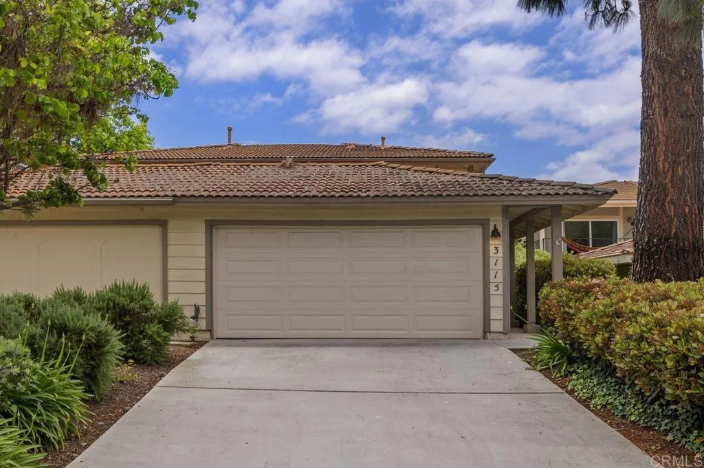 https://cdn.realtyfeed.com/cdn/127/305933620/3cba9633ab81127ca3643b0037fa4c14.webp