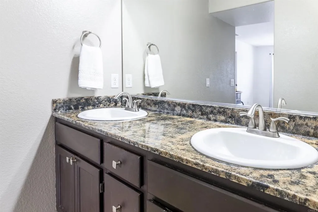 https://cdn.realtyfeed.com/cdn/127/305934527/a7669b12b7af55fb53b1582311726fbf.webp