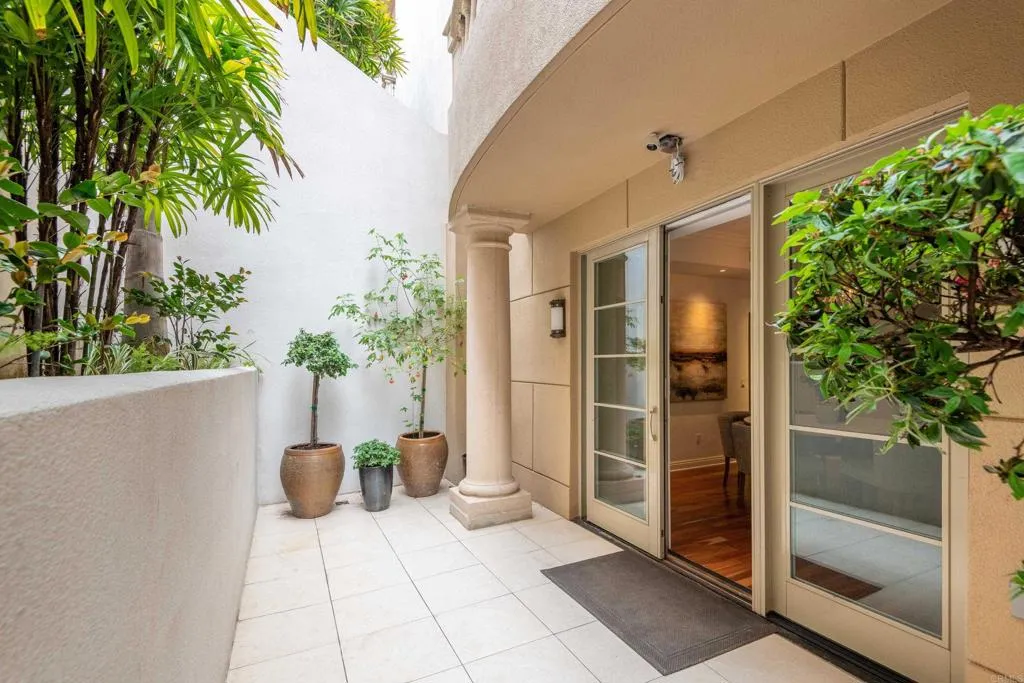 https://cdn.realtyfeed.com/cdn/127/305936033/451d021251a8b154b38291c1065a365b.webp