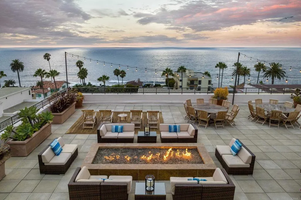 https://cdn.realtyfeed.com/cdn/127/305936033/6eef252ea71a0927fcd0443febe338ad.webp