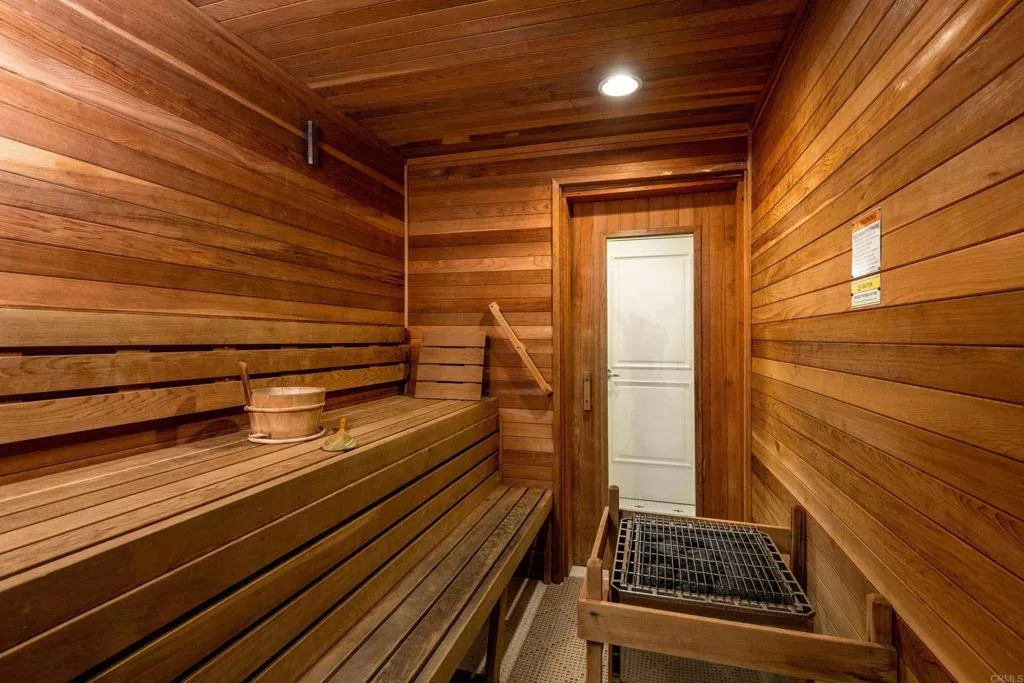 https://cdn.realtyfeed.com/cdn/127/305936033/c9aff42090871f034cefc9f3f5972fa6.webp