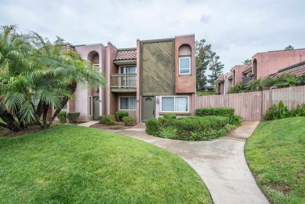 https://cdn.realtyfeed.com/cdn/127/305939778/4b6a23c851ead35632d9745683817195.webp