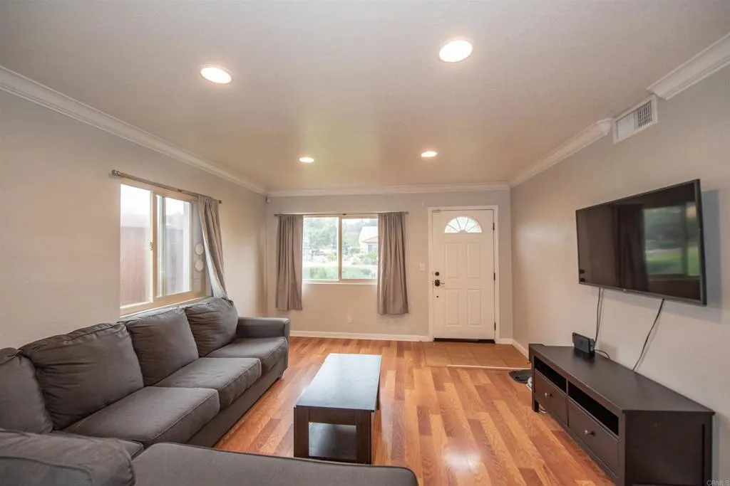 https://cdn.realtyfeed.com/cdn/127/305939778/57598784c6e4a75abe1a4ea6c8857f6e.webp