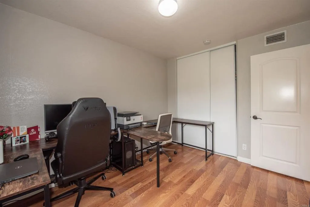 https://cdn.realtyfeed.com/cdn/127/305939778/b5e0544162e2e8e9d10e96f82ba205f3.webp