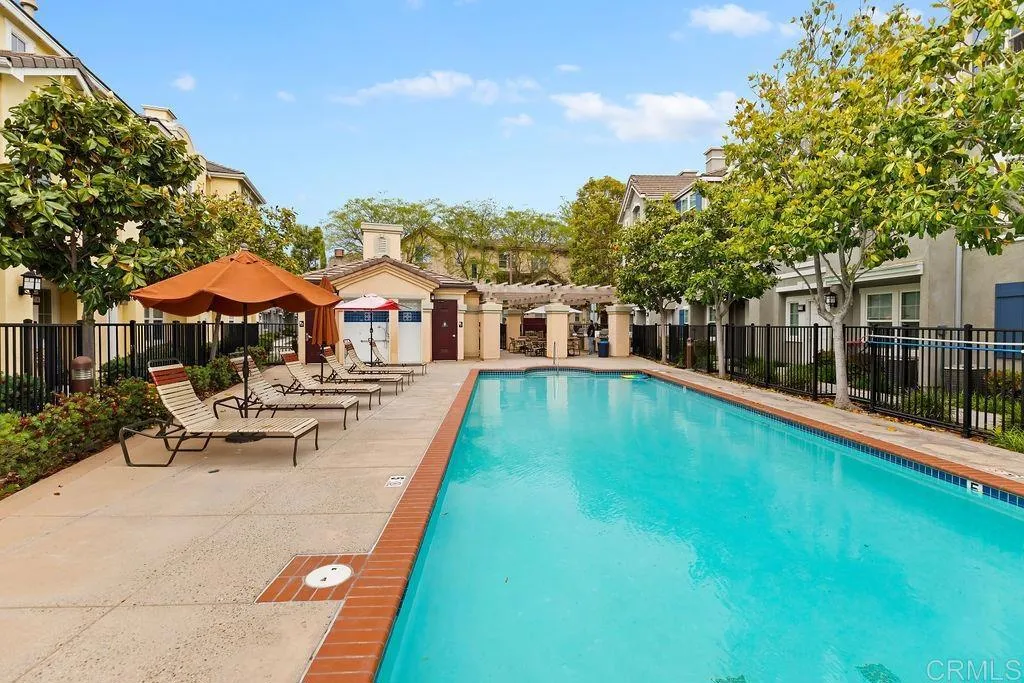 https://cdn.realtyfeed.com/cdn/127/305940615/90a896d5dc5a0bafff54ee2f62ed7015.webp