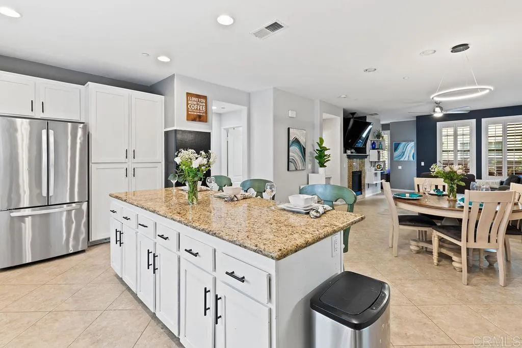 Photo #3: PTP2302573 Listing 