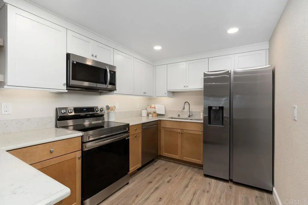 https://cdn.realtyfeed.com/cdn/127/305941711/f73aa40a6f0bacbfb6fd33868b7579a3.webp