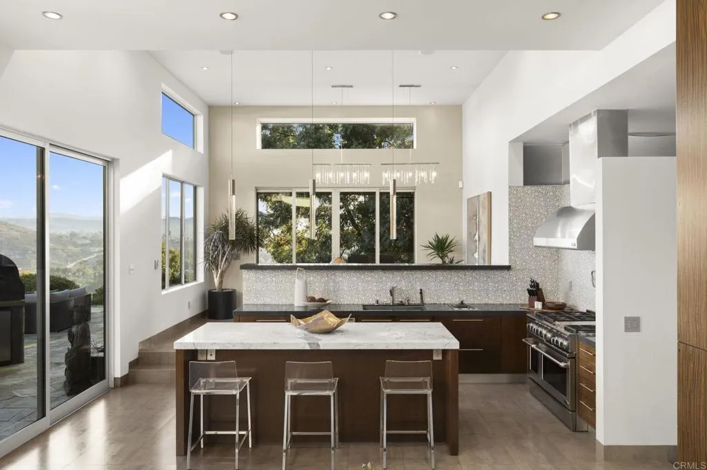 https://cdn.realtyfeed.com/cdn/127/305945348/654ddfcf31dc7f915562723b7386a30a.webp