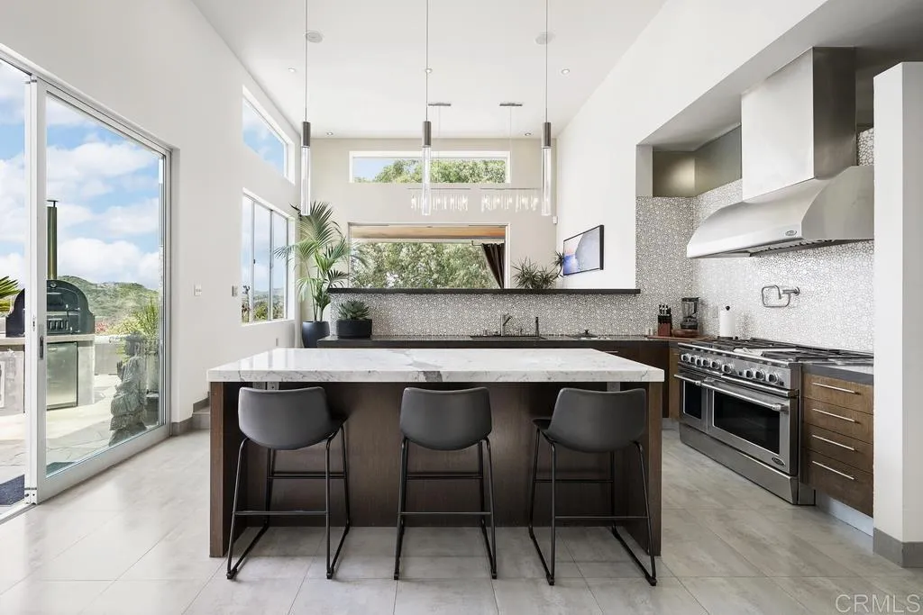 https://cdn.realtyfeed.com/cdn/127/305945348/ce1dd6d97dbc196664ef11465e83c5df.webp
