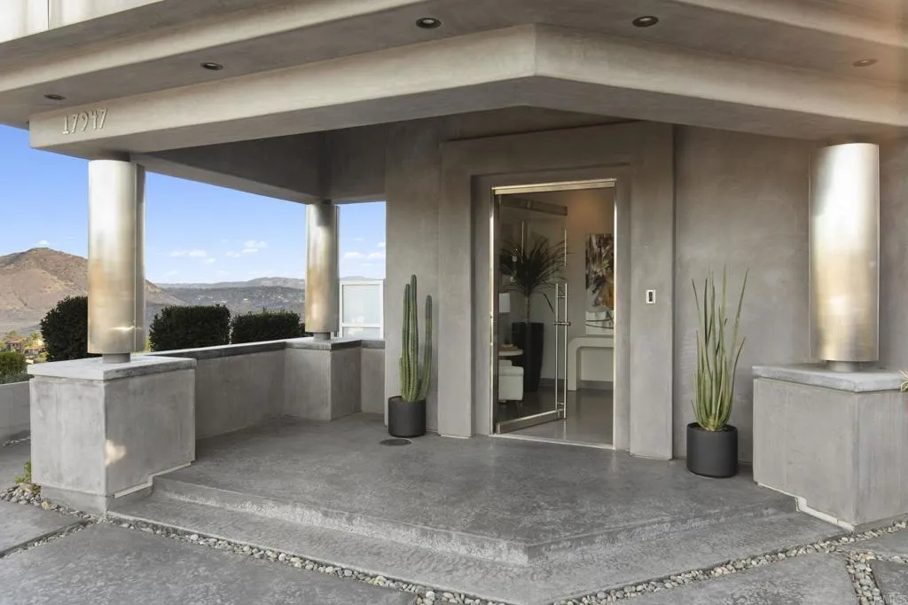 https://cdn.realtyfeed.com/cdn/127/305945348/eaf7f8c5b6c7f9da48682d27144e3eda.webp