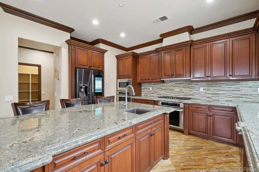 https://cdn.realtyfeed.com/cdn/127/305950551/b0043ecac866b67c3faf627b081ce2e3.webp