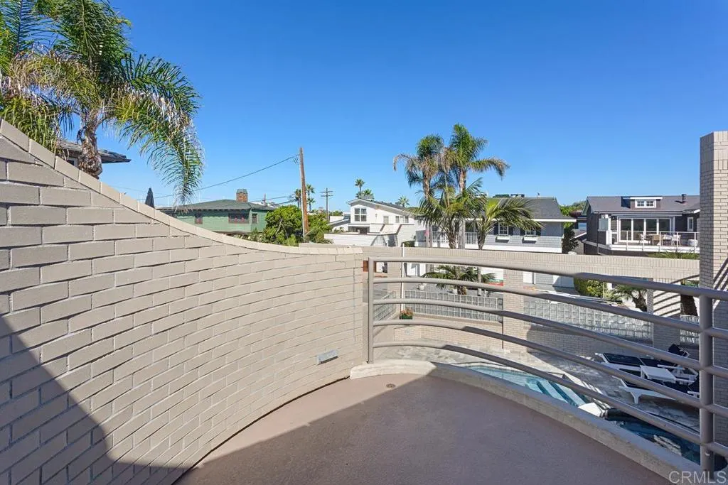 https://cdn.realtyfeed.com/cdn/127/305950592/aadbf937621a6ab89ac645e83092fa69.webp