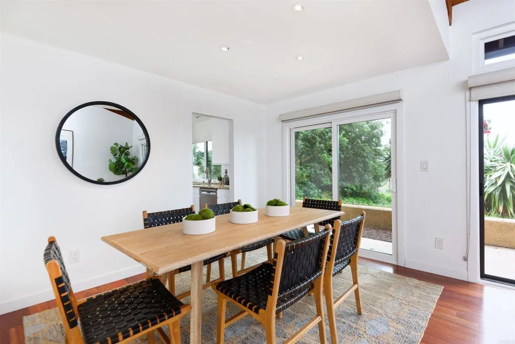 https://cdn.realtyfeed.com/cdn/127/305953064/b110a5c1ab58fec397dfac1136f0ef47.webp