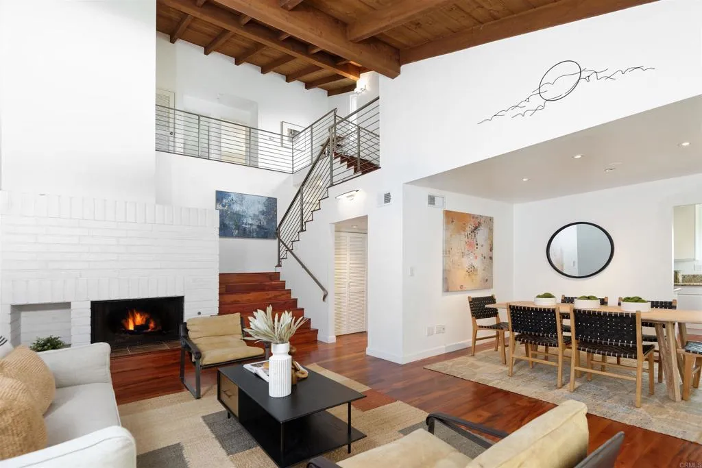 https://cdn.realtyfeed.com/cdn/127/305953064/bd35822c5df0916ce2fc7b3c08e20a66.webp
