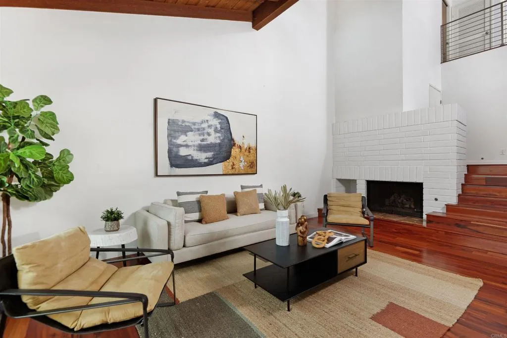 https://cdn.realtyfeed.com/cdn/127/305953064/cef660bf2d871ed56369f43e8c815d1f.webp
