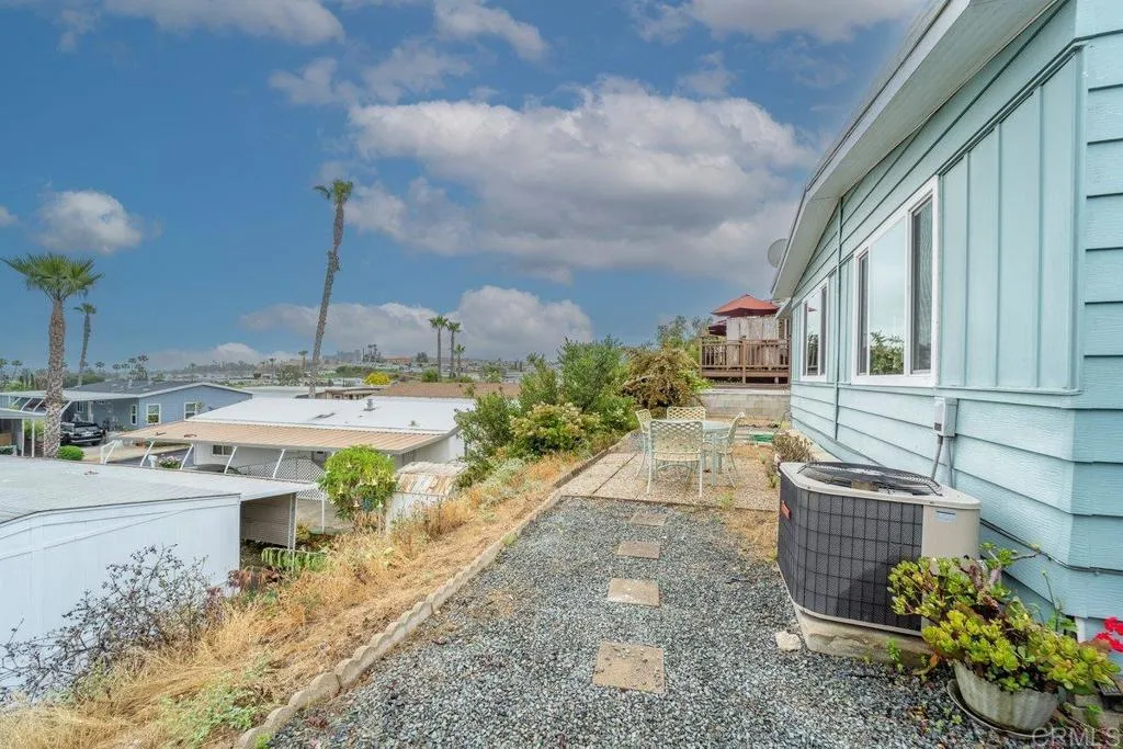 https://cdn.realtyfeed.com/cdn/127/305954029/a1e52126d7126a87a11f1569927023c7.webp