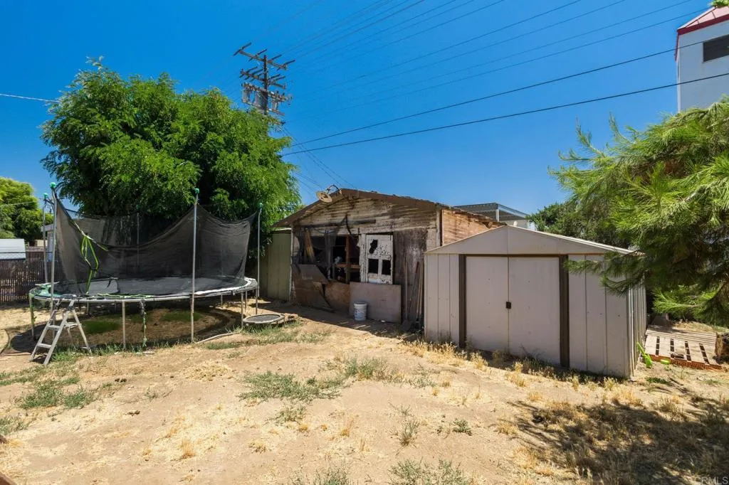https://cdn.realtyfeed.com/cdn/127/305974074/fcbb2074c0461314d03857c29ddba549.webp