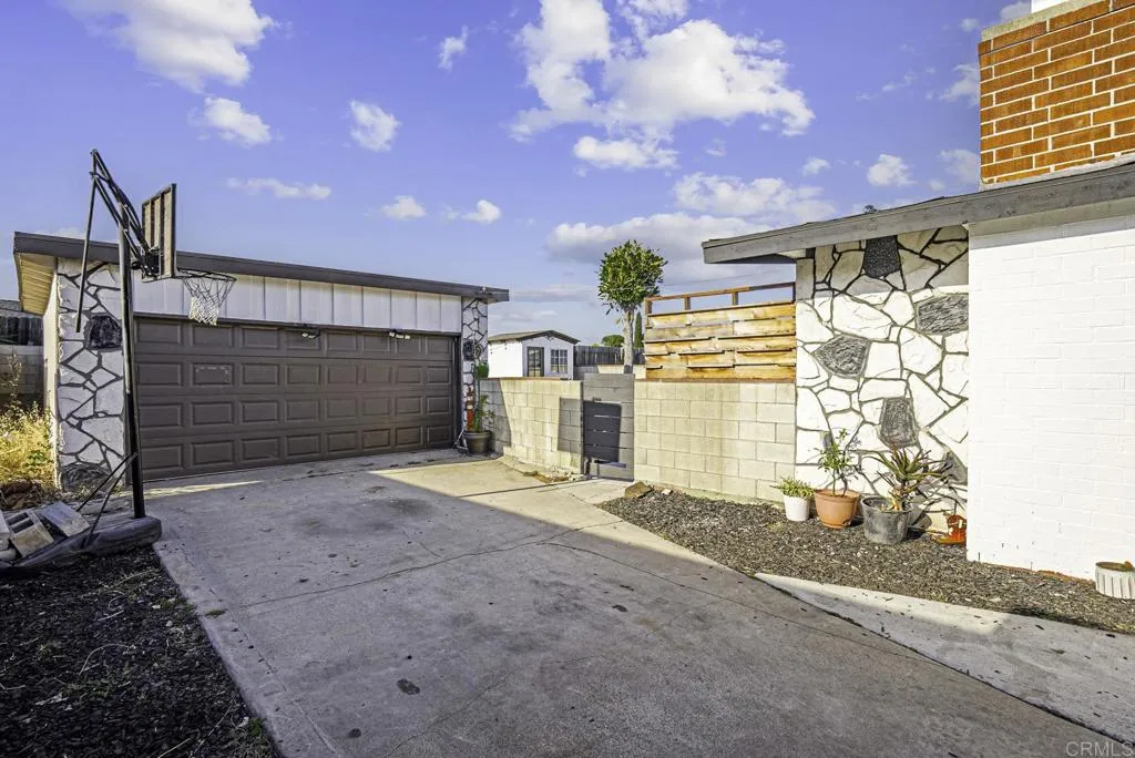 5074 La Paz Drive, San Diego, CA, 92113