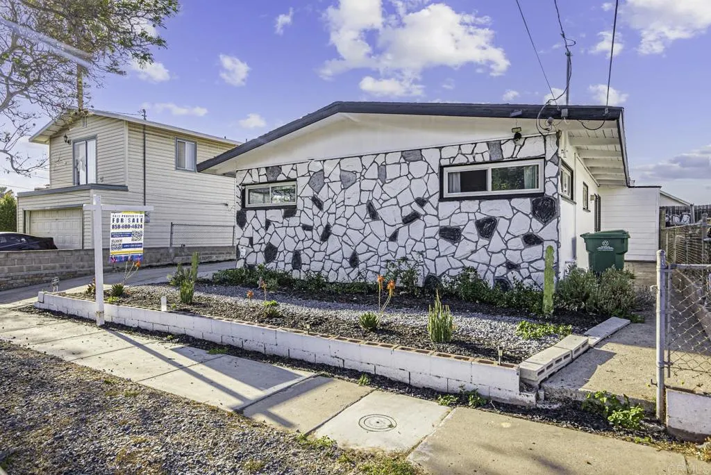 5074 La Paz Drive, San Diego, CA, 92113