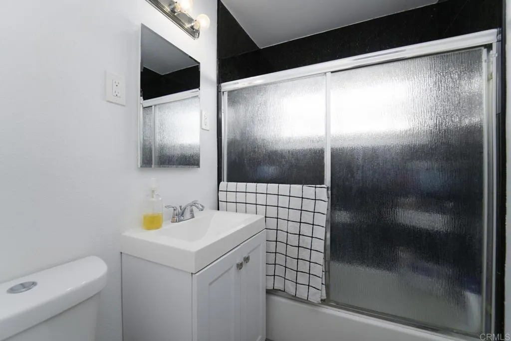 5074 La Paz Drive, San Diego, CA, 92113
