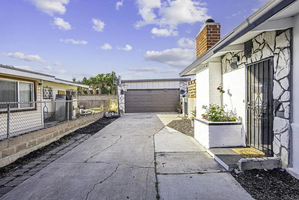 5074 La Paz Drive, San Diego, CA, 92113