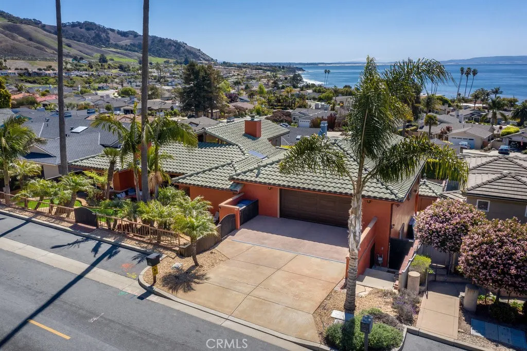 339 El Portal Drive, Pismo Beach, CA, 93449