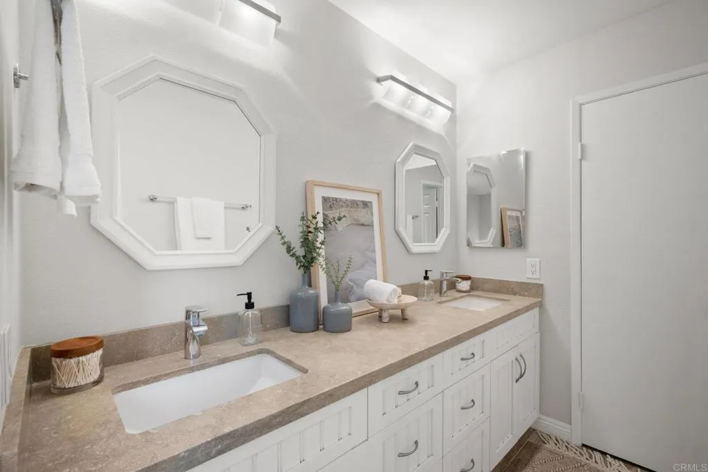 https://cdn.realtyfeed.com/cdn/127/305984108/0f3f515af1162647119df4f4be542263.webp
