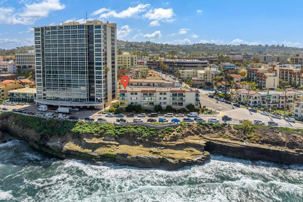 https://cdn.realtyfeed.com/cdn/127/305984108/459f08ca876f5dd6701dce5afb92cc8b.webp