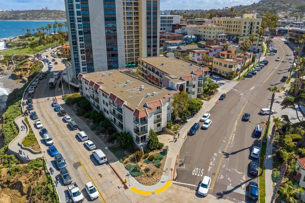 https://cdn.realtyfeed.com/cdn/127/305984108/69ccd0c530b45d45f3435d4a6aa311a2.webp