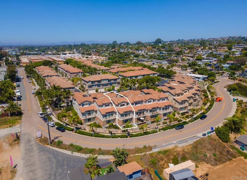 https://cdn.realtyfeed.com/cdn/127/305987746/cb54a4850128ae746da1187125e7038a.webp