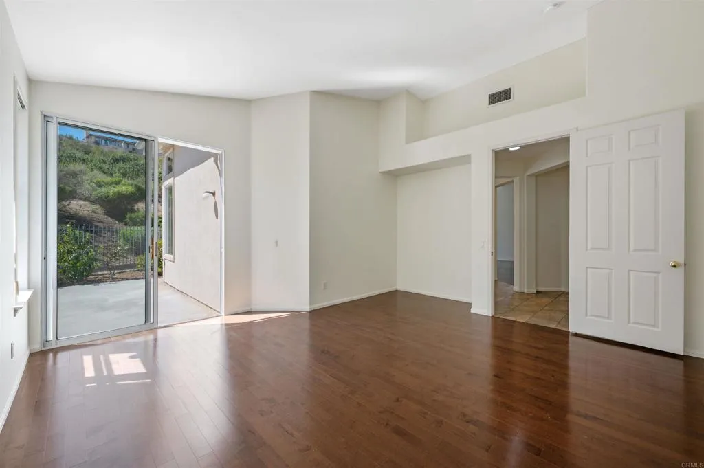 https://cdn.realtyfeed.com/cdn/127/305991779/4153da6884e8d5881f02250d07880231.webp