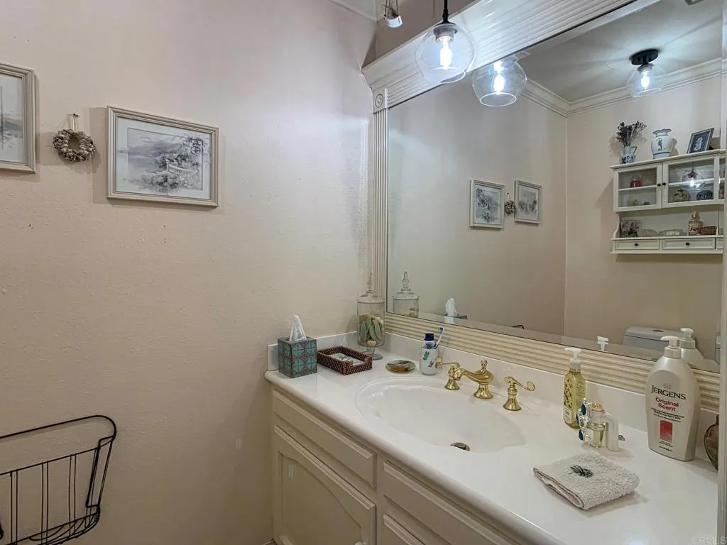 https://cdn.realtyfeed.com/cdn/127/305998287/8104f6141fb02424ce254eb5efa149bd.webp