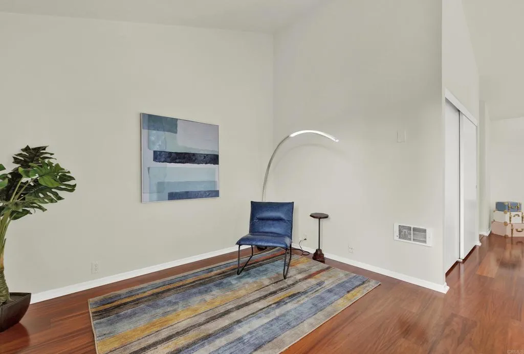 https://cdn.realtyfeed.com/cdn/127/305999303/736e0b4e1aee1aa1fefe802070873c30.webp